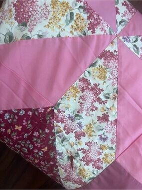 Floral Patchwork Pink Quilt Throw - Home Bedding